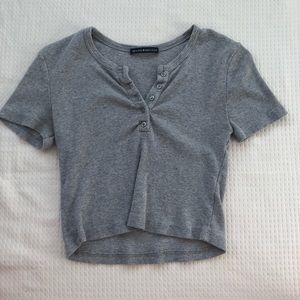 Brandy Melville Grey Tee!!